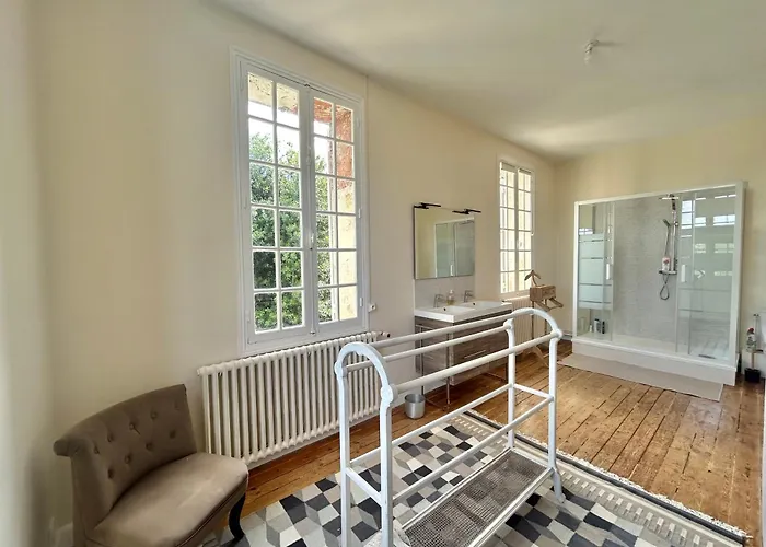 Vakantiehuis Chateau De Charme Proche De St Emilion *